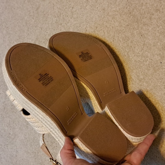 Old Navy Espadrille platform sandals 7.5 - Picture 3 of 3